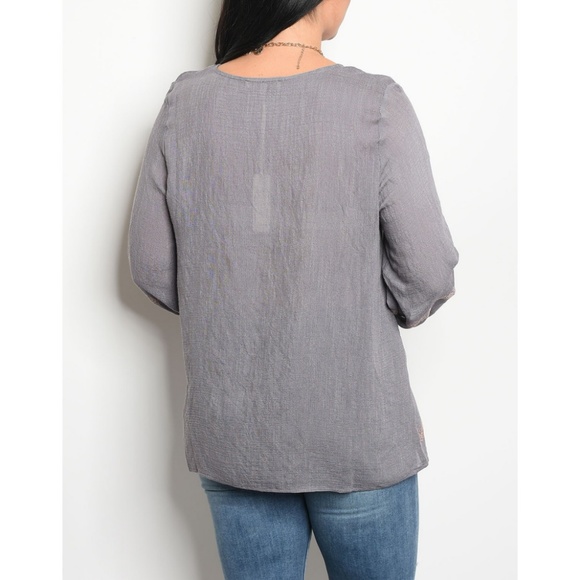 Lightweight Gray Plus Size Top {Araxa} - Picture 3 of 3